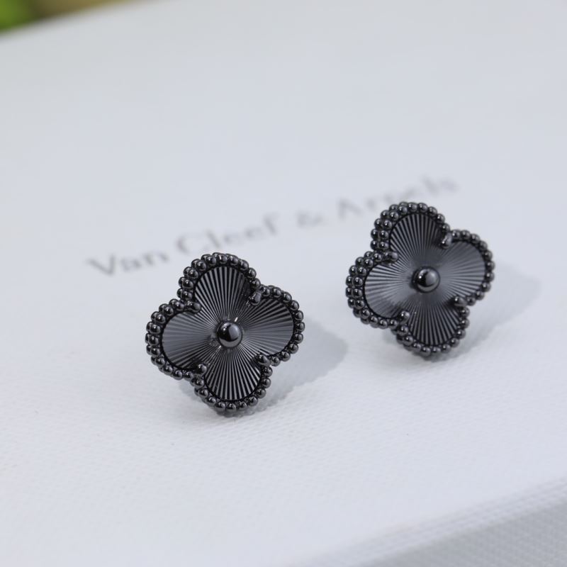 Vca Earrings - Click Image to Close